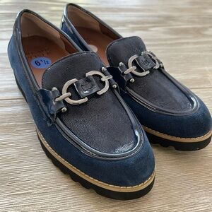 Donald J. Pliner Navy and Gray Loafers